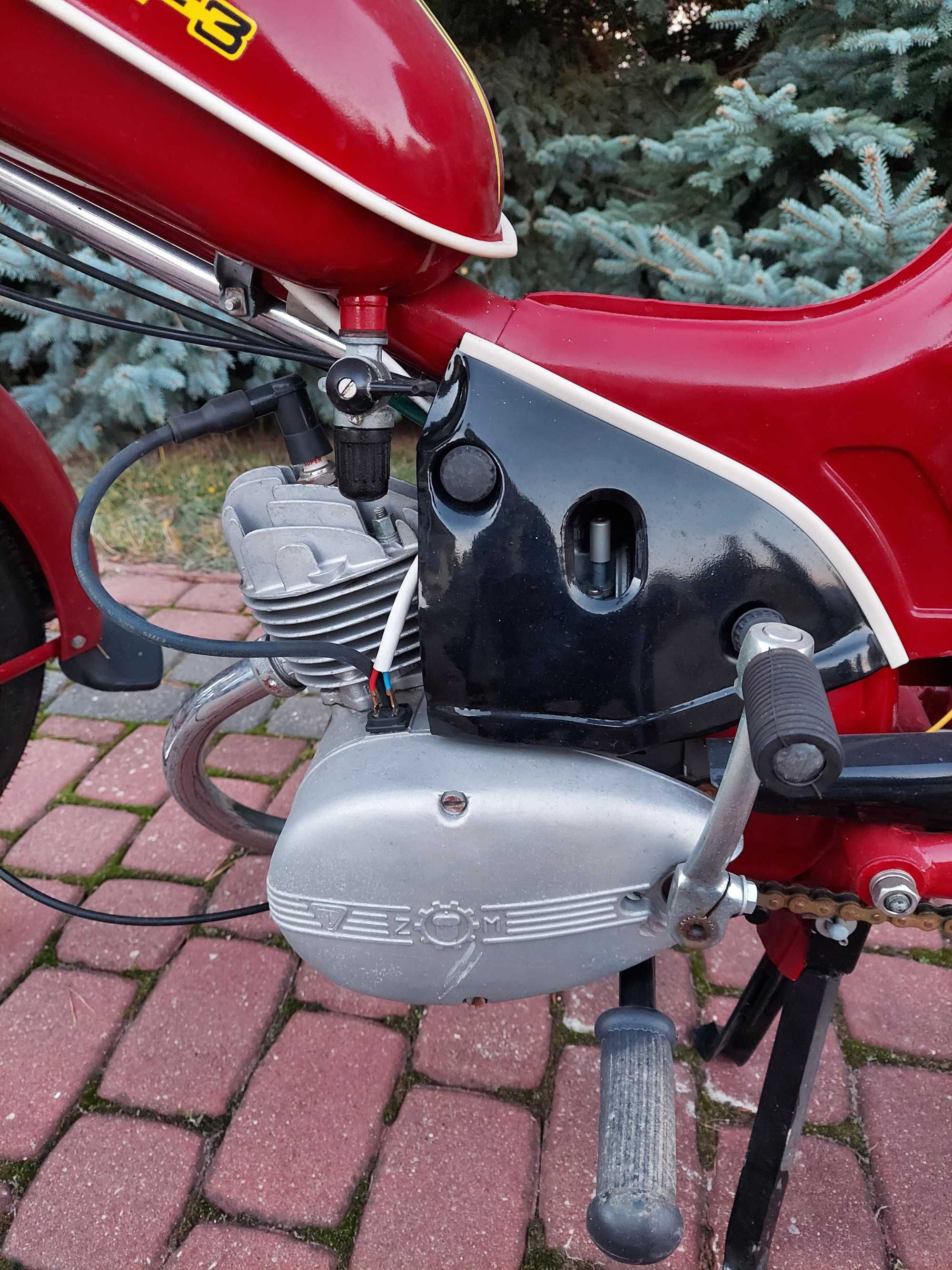 Motorower Komar III