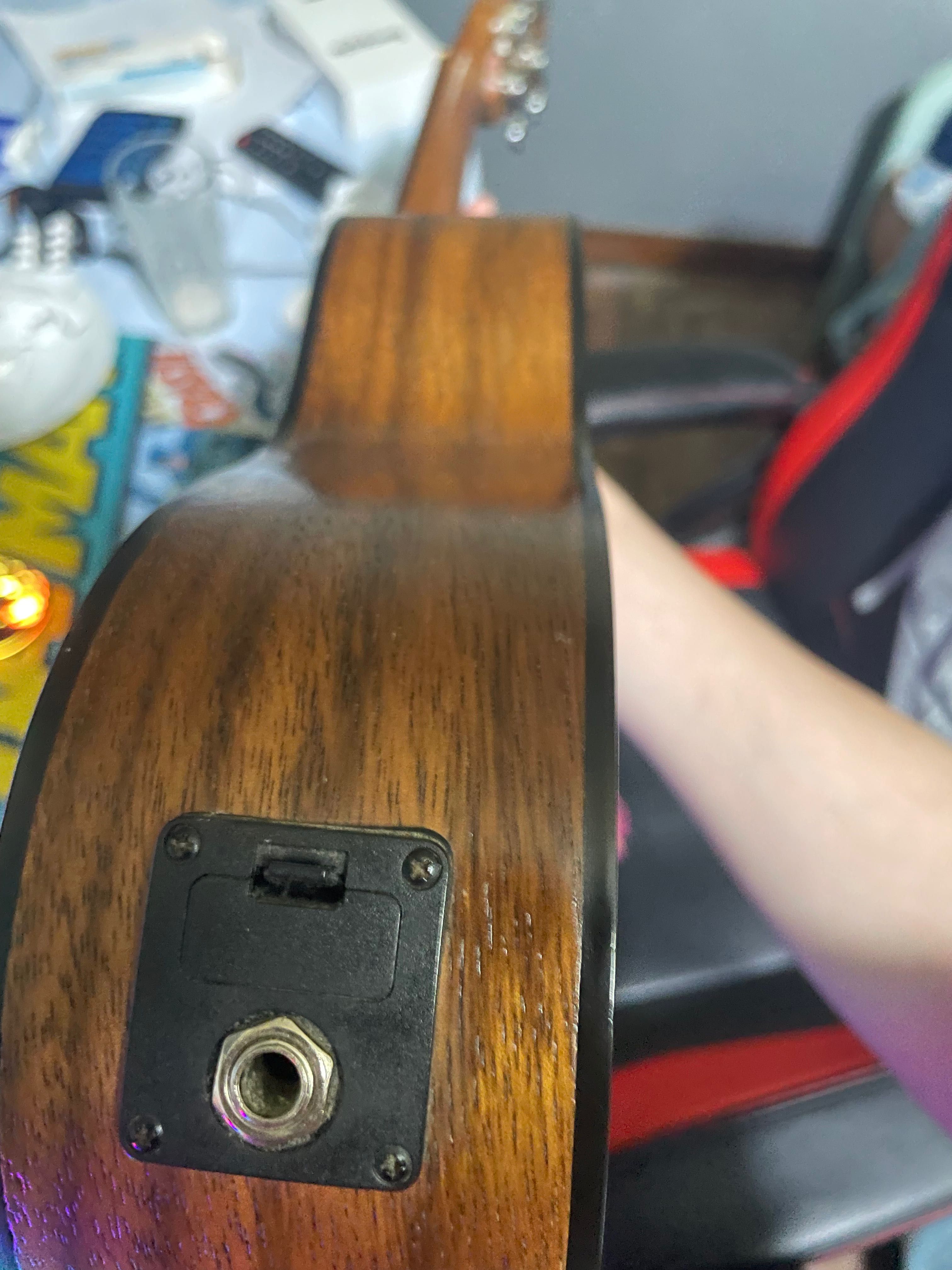 Ukulele elétrico shelby