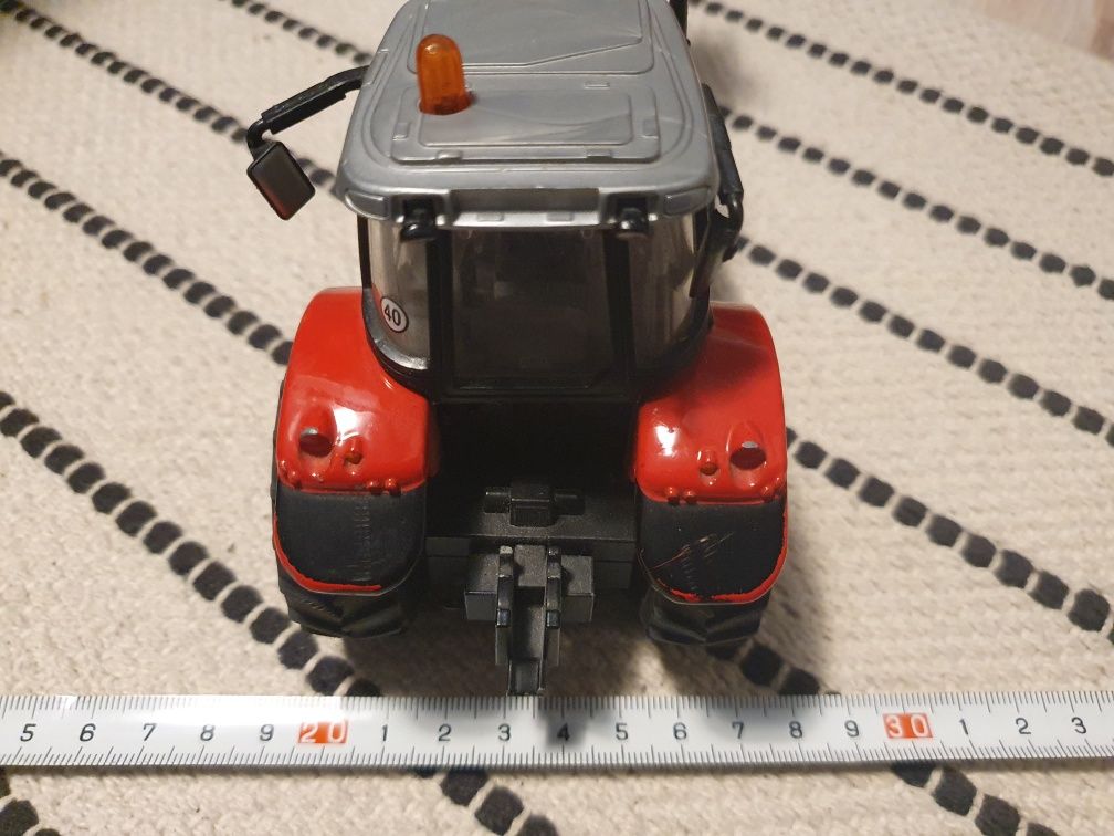 Traktor zabawka Massey Ferguson siku3051 z tirem 1:32