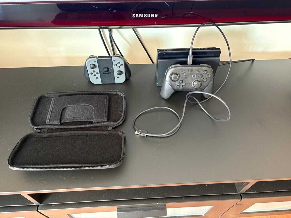 Nintendo Switch 1 (v2) + Controle Extra + 7 jogos