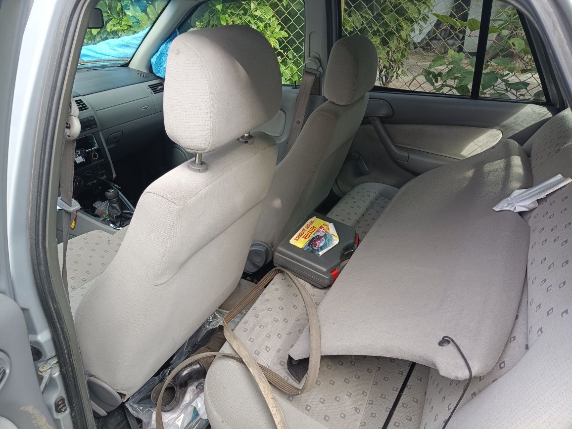 Volkswagen Pointer 1.8 газ бенз