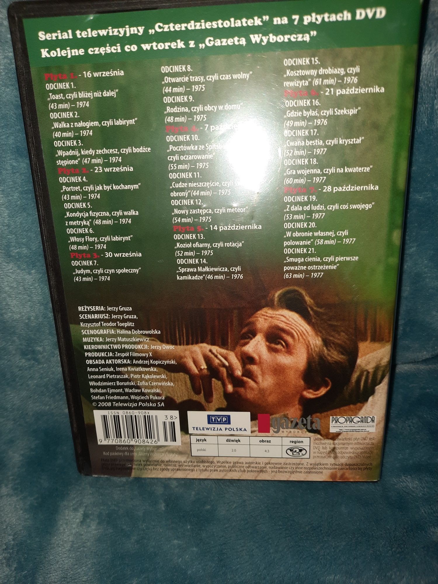 Kultowy serial 40 latek na 7 × DVD, Wyprzedaz