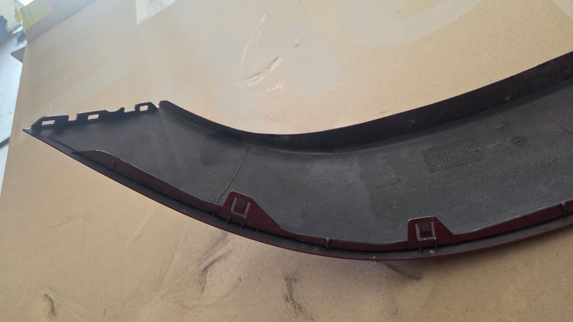 Listwa lampy pod lampe zderzaka lewa nissan nv200 Europa