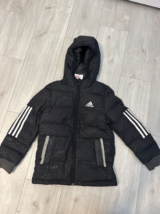 Кутрочка-пуховик adidas оригинал