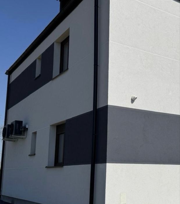 Dom lub pokoje dla pracownikow