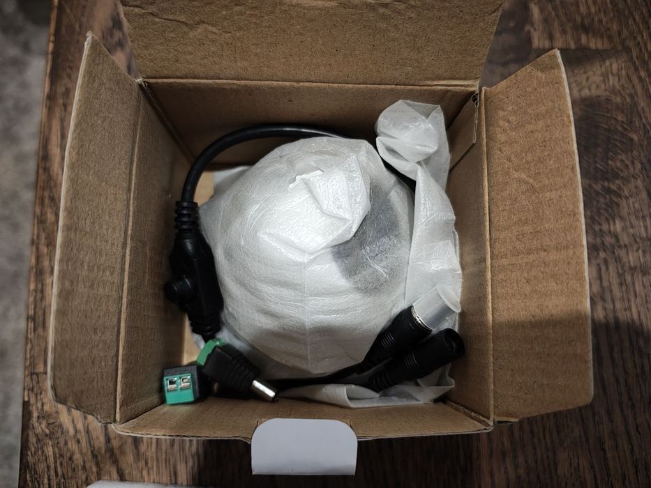 Купольна камера SEVEN MH-7612M white.   Підходить для приміщення/вулиц