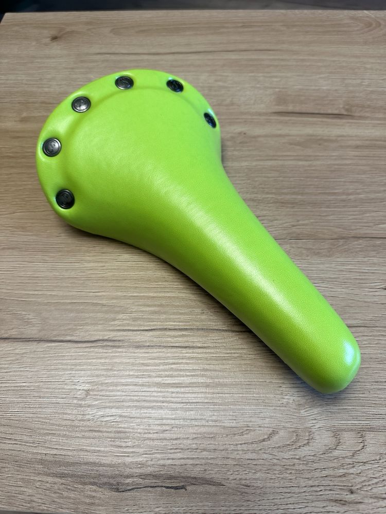 Retro siodelko szosowe Velo S zielone ( selle italia san marco )