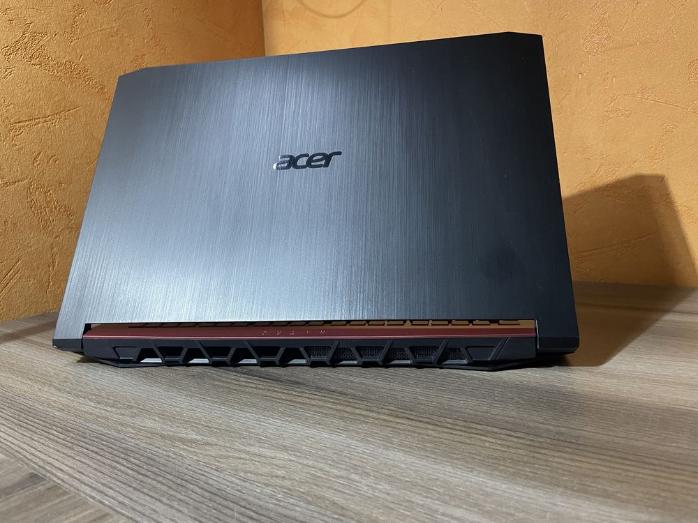 Большой 144hz 17.3 игровой Acer Nitro(i5-9300/GTX1650/16DDR4/144hz/SSD