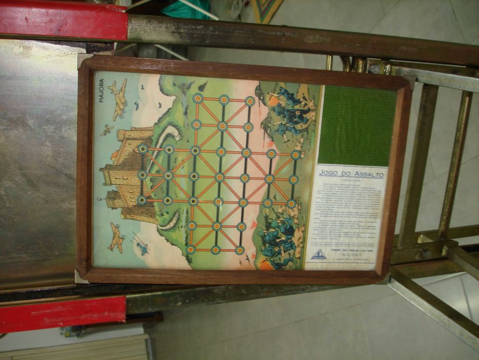 antigo tabuleiro de jogo Manjora