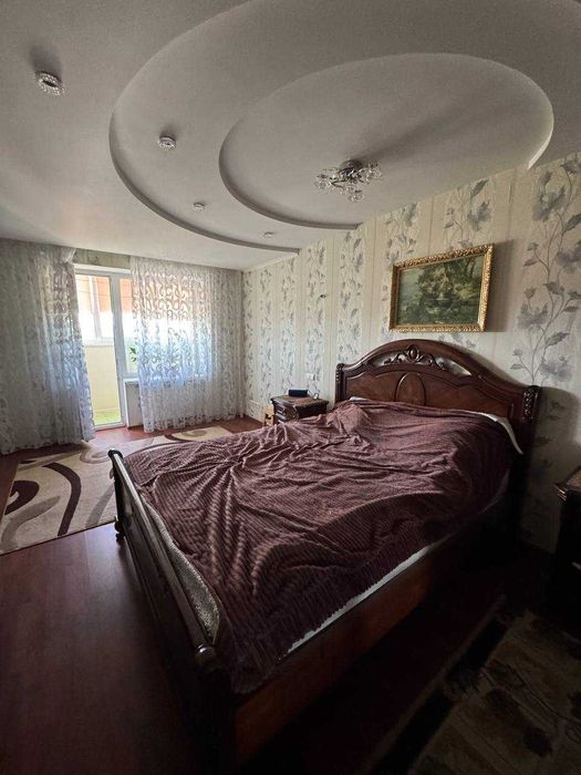 Продам 2 кімнатну квартиру в тихому районі Грушевського