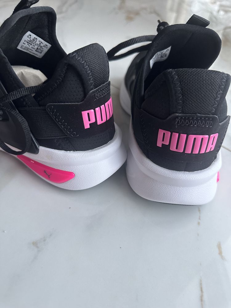 Кросівки Puma 38,5