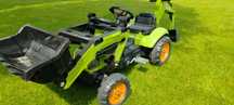Traktor class 410 arion zabawka dla dzieci +przyczepa oraz łyżka