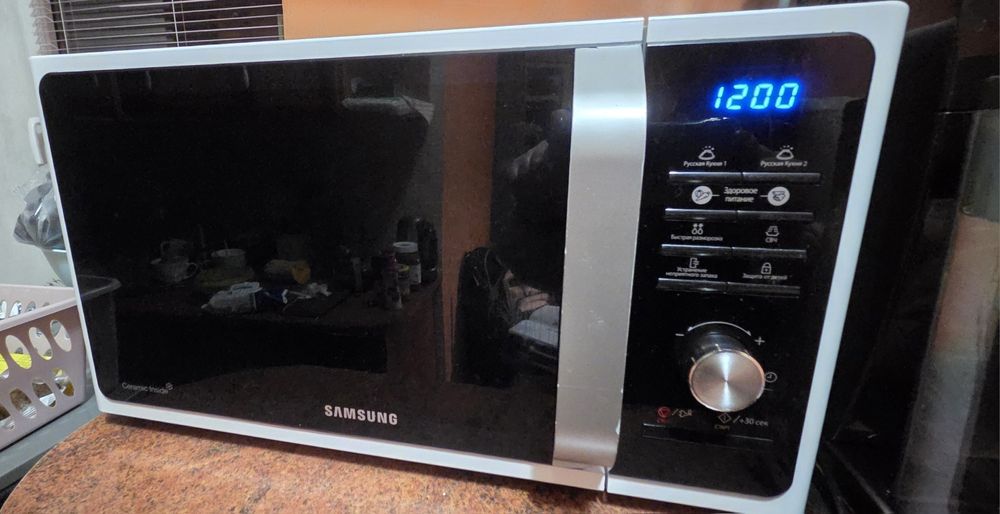 Мікрохвильова піч