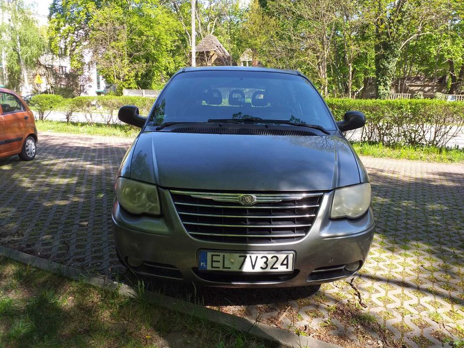 Chrysler Voyager 2007r., 3.3 l., 174 km, benzyna/lpg, 7 osob.