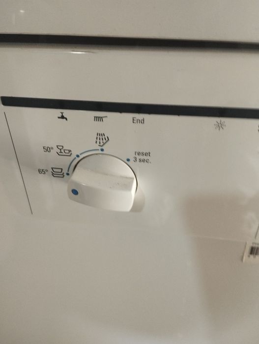 Продається посудомоючна машинка