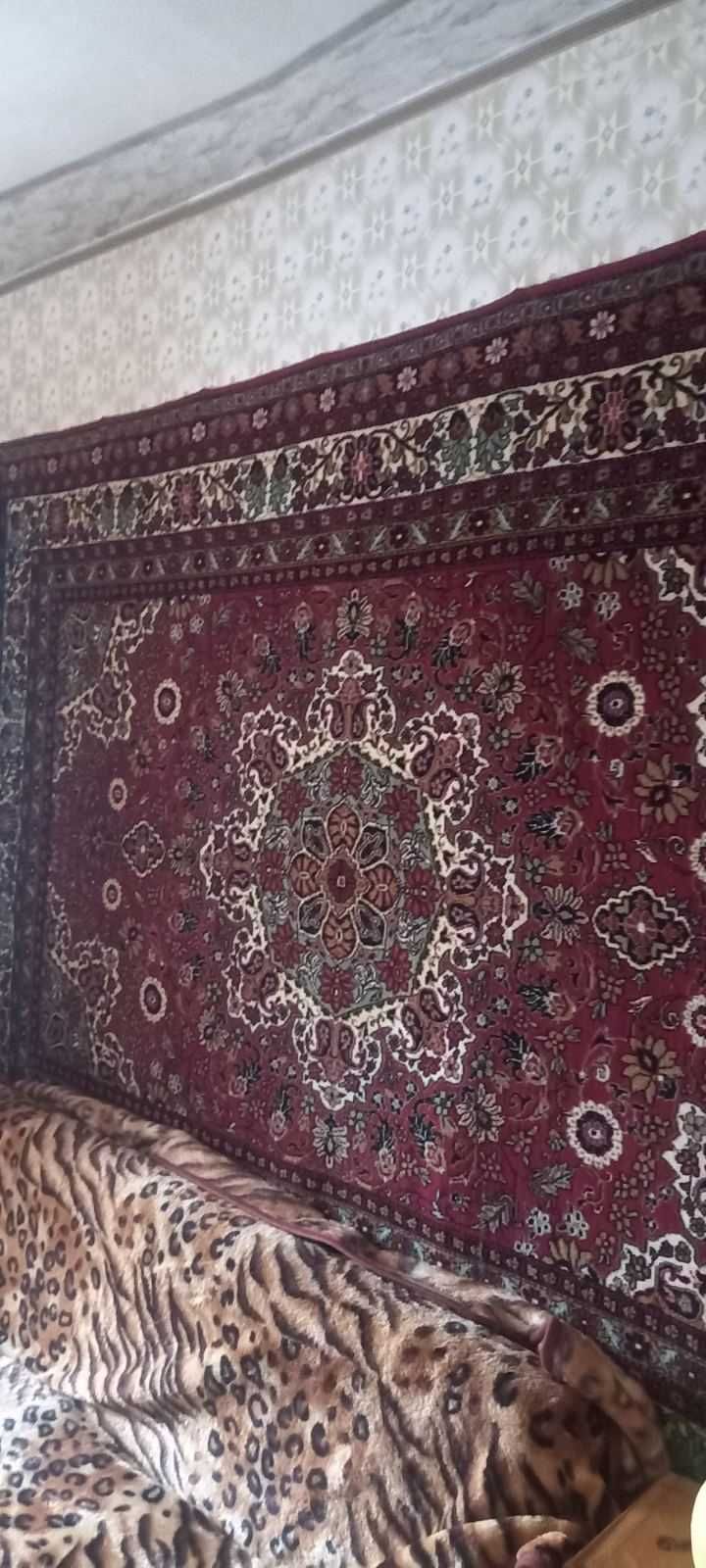 Продам ковры на стену