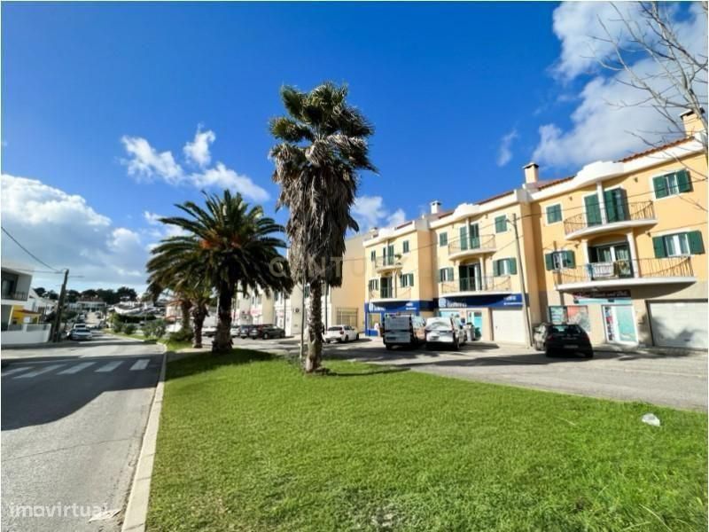 Loja para Arrendamento em Quinta de Valadares – Corroios