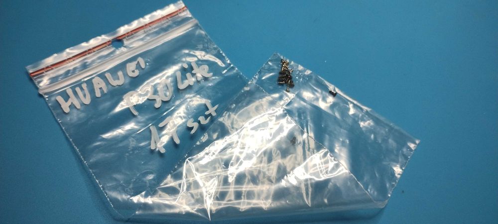 Komplet Śrubek 17 szt.   Huawei P 30 Lite –Oryginalna, z Demontażu