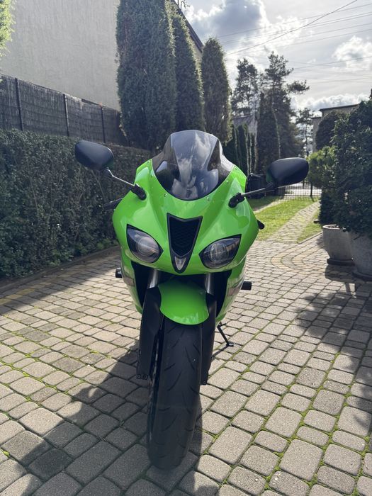 Kawasaki zx6r 2008 / akrapovic / battlax / super stan