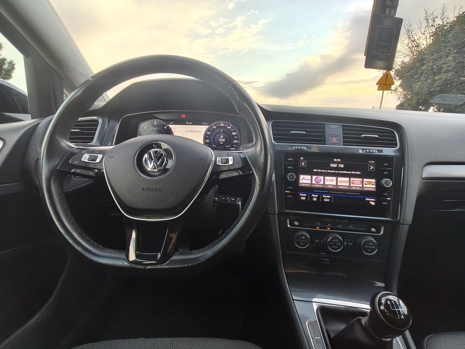 Volkswagen Golf VII 1.6 TDI 5D Hatchback