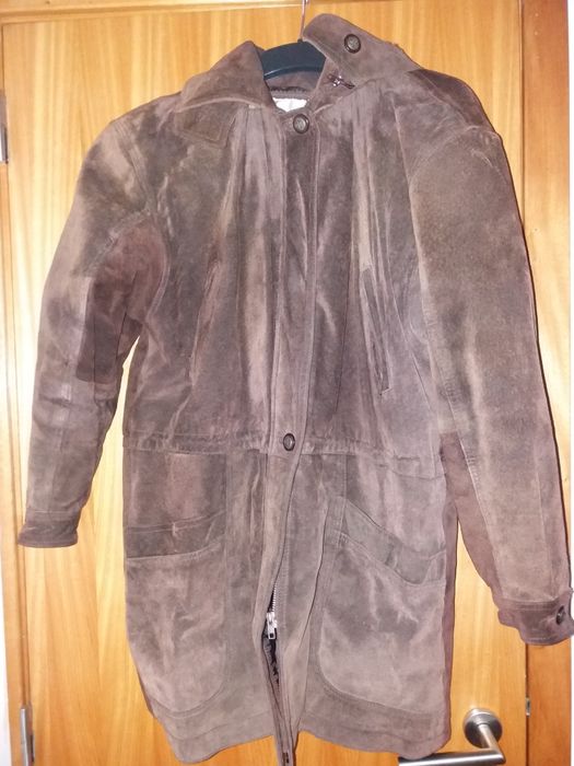 Casacos de fazenda e bombazine como novos