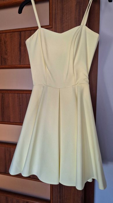 Sukienka mini żółta cytrynowa na wesele