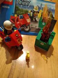LEGO City 60000 motocykl komendanta plus płonący kosz