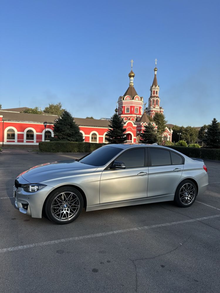 ОБМЕН G30 Bmw f30 328i Задний привод 260л.с. в максмлн комплектации