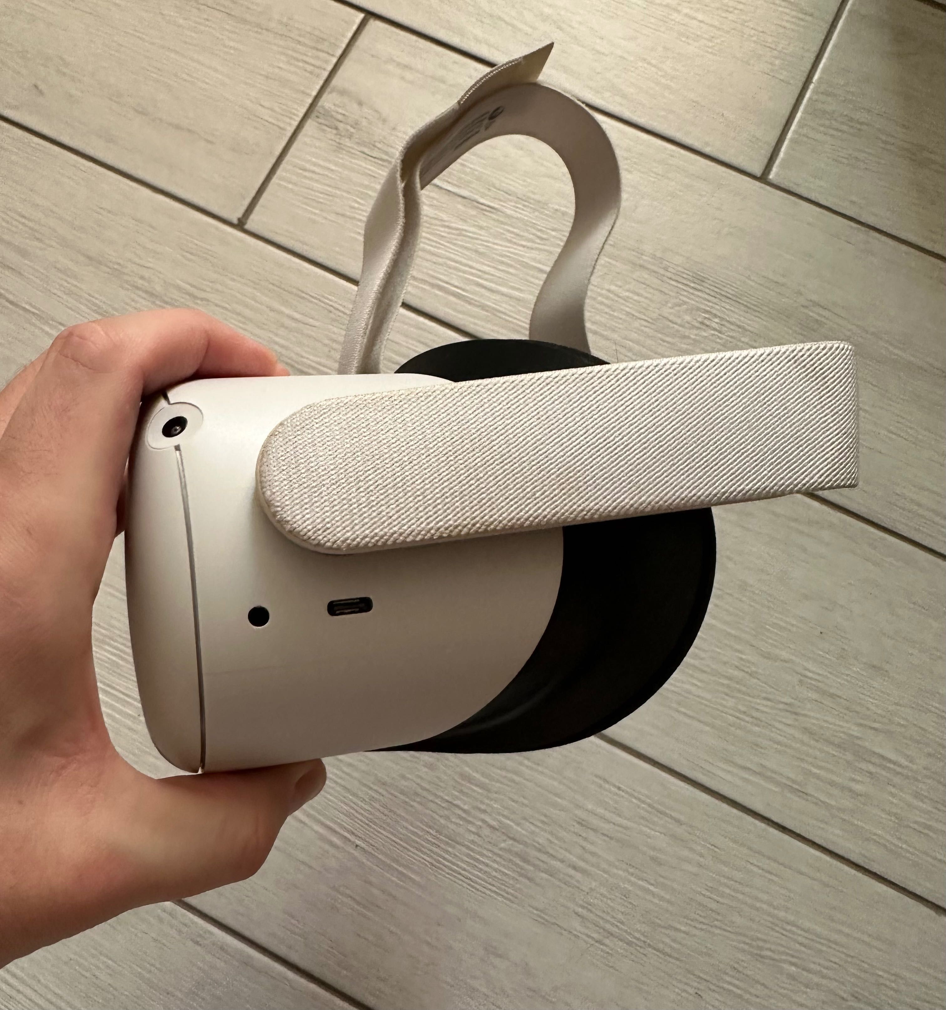 VR-окуляри Oculus Quest 2 (неробочі), не розбирались, під ремонт
