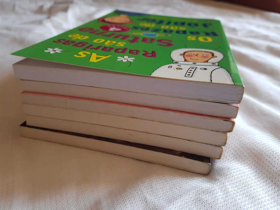 Conjunto de Livros Infantis / Juvenis