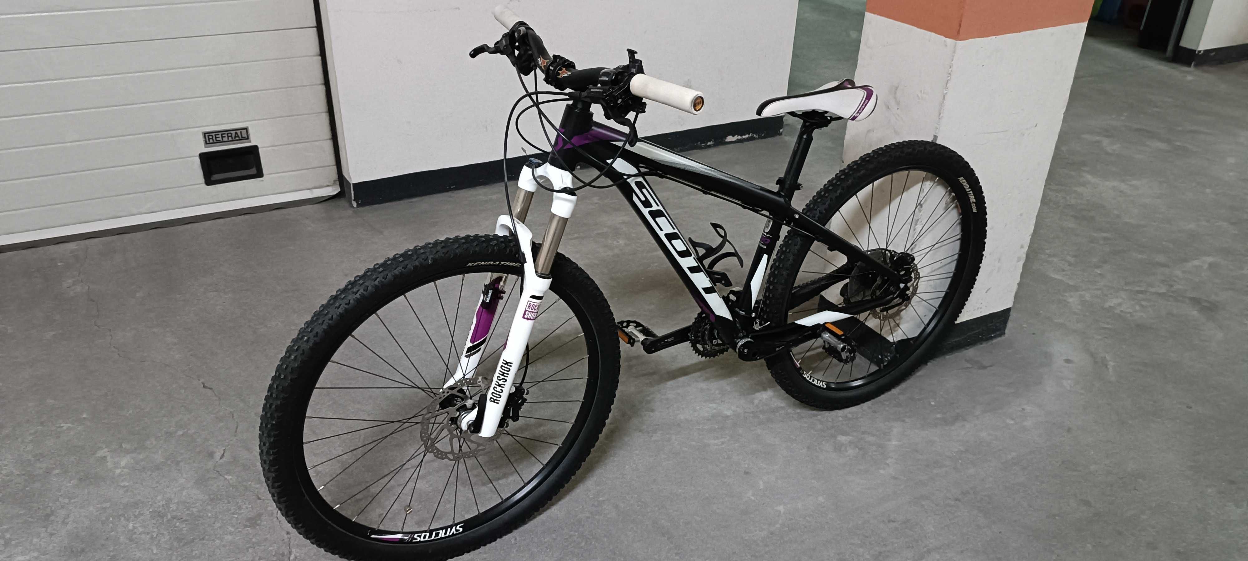 Bicicleta SCOTT SCALE 27,5 Tam. S, quase nova