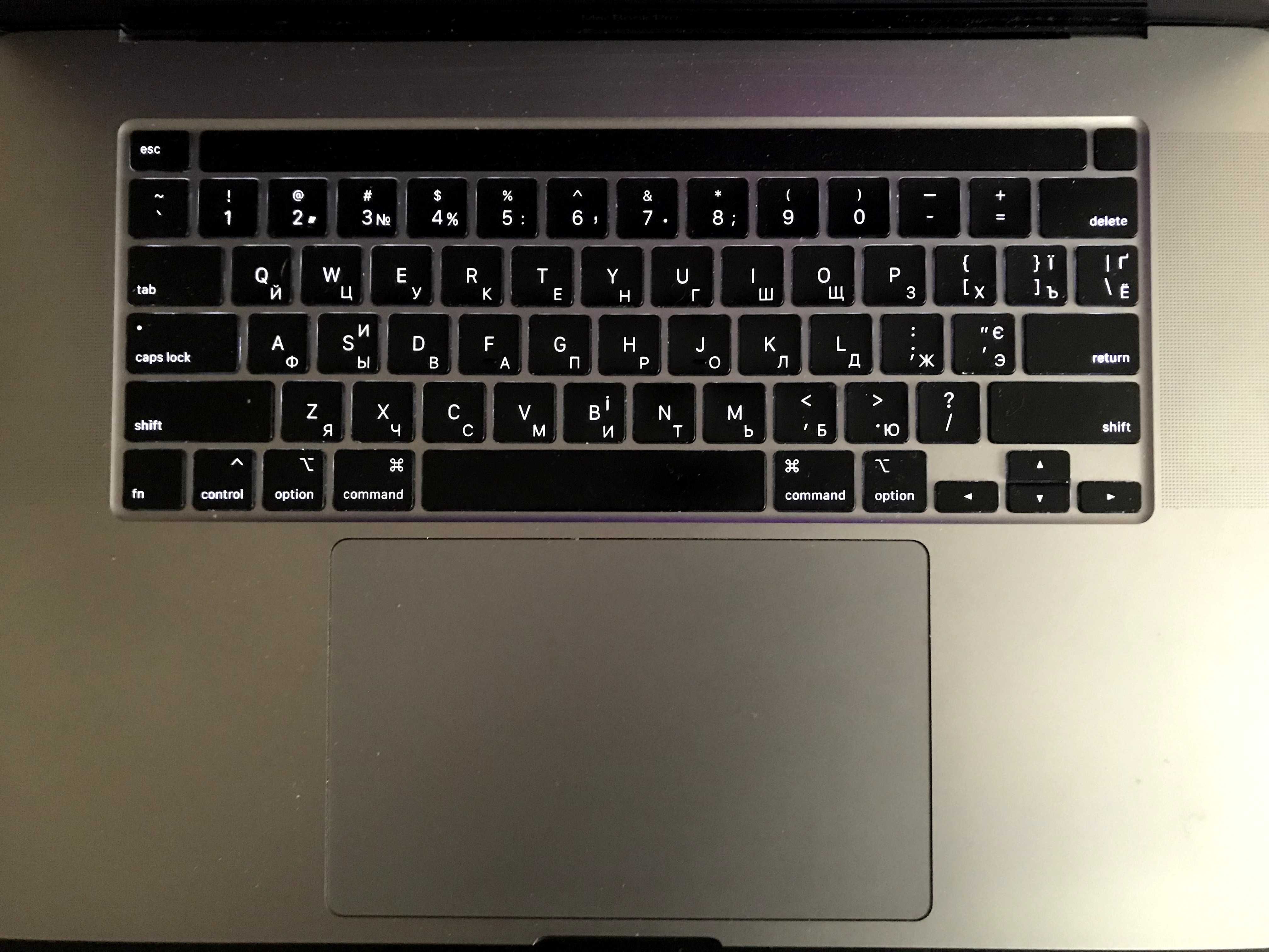 MacBook Pro 16' 2019 A2141 /i7 6-Core/32Gb RAM/512GB SSD/AMD 5300M 4Gb