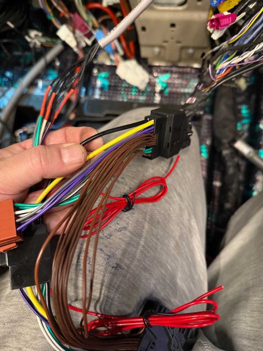 Serwis i doposażenia kamperów i przyczep wygłuszanie audio