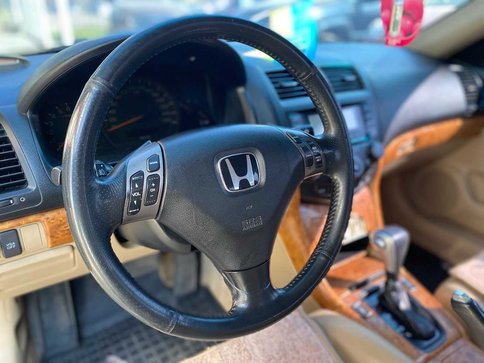 Honda Accord 2004 року 2.4 газ/бензин