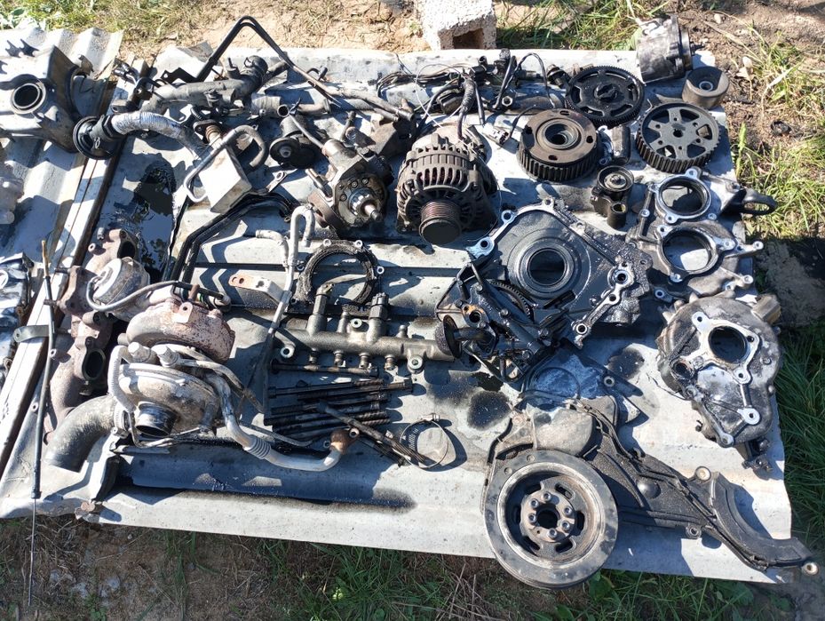 Колектор кришка 2.0Cidt Rf5C RF7J Mazda 6 MPV