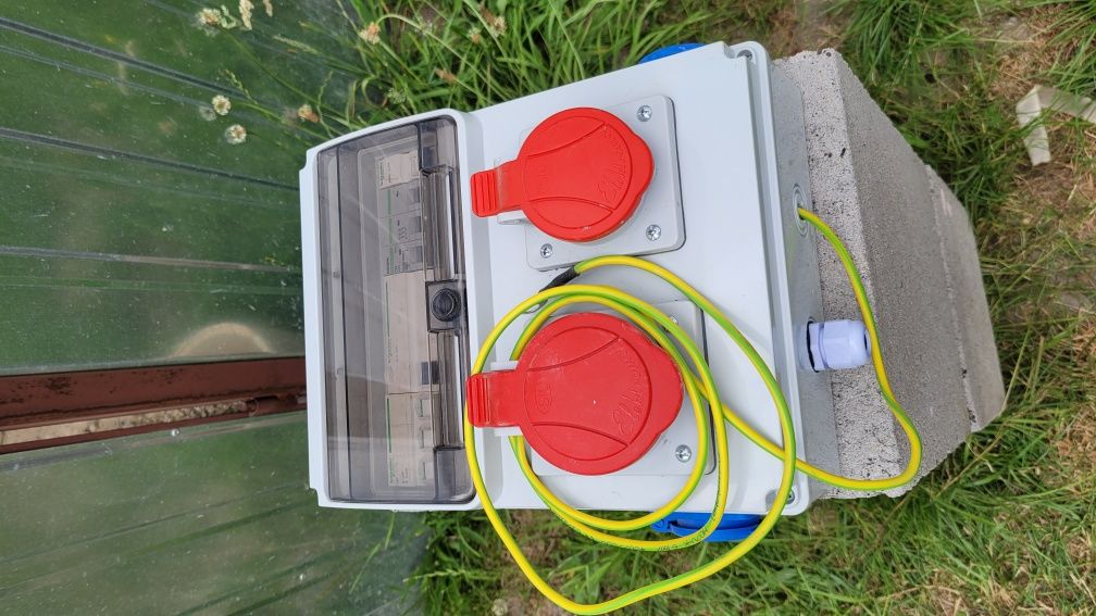 Rozdzielnica budowlana RENO 2x230v +16A/5p +32A/5p IP65