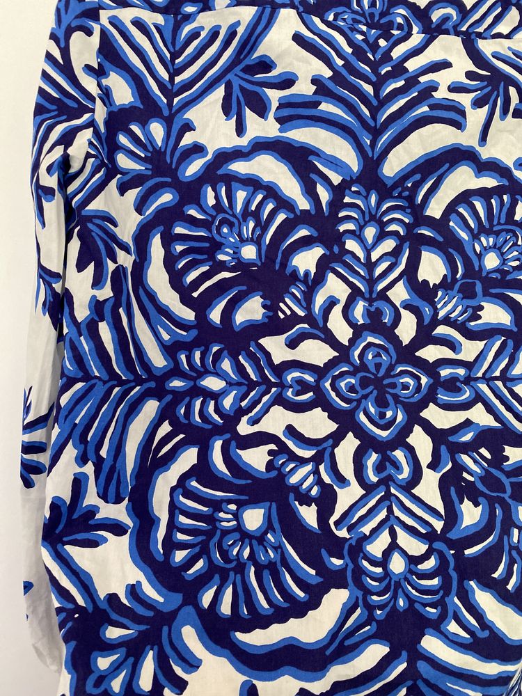Рубашка Zara с синим орнаментом сорочка