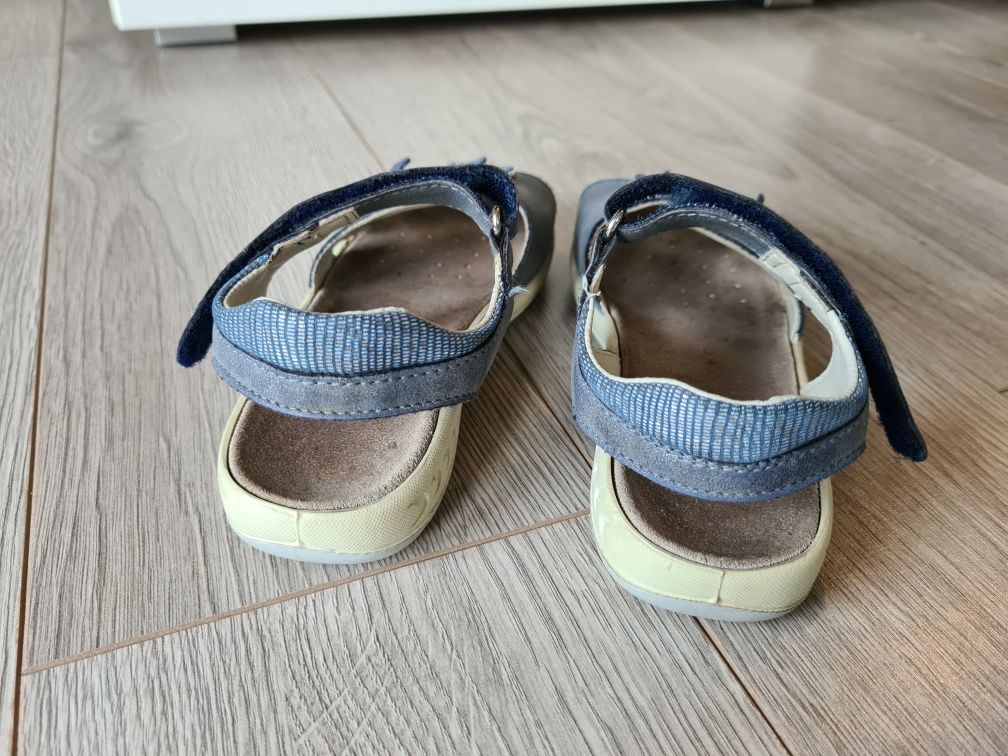 Niebieskie sandały Twisty CCC rozmiar 33