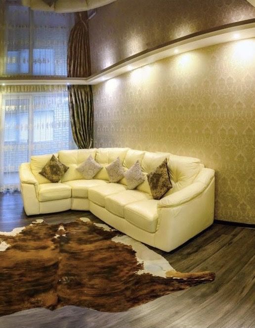 -50% срочно продам. Коженный диван угловой продам.