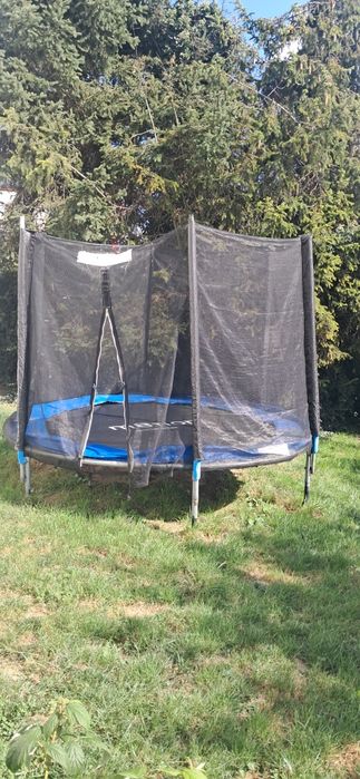 Trampolina ogrodowa