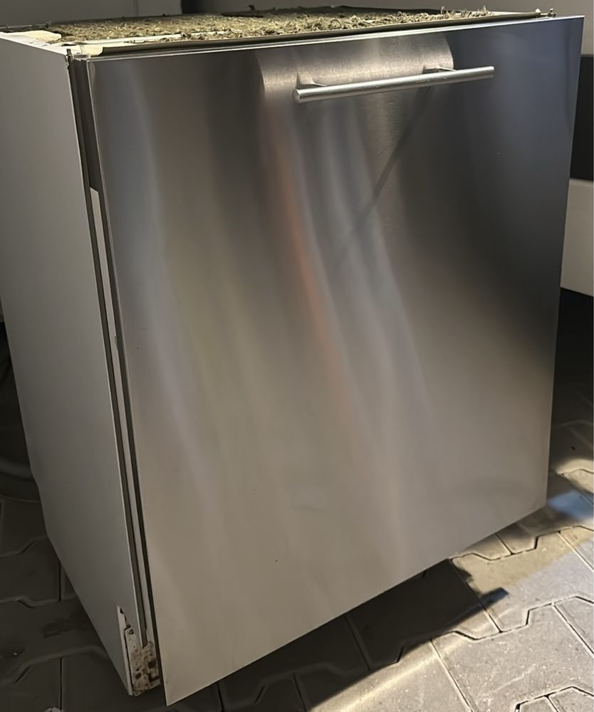 Zmywarka pod zabudowe 60 Amica z frontem