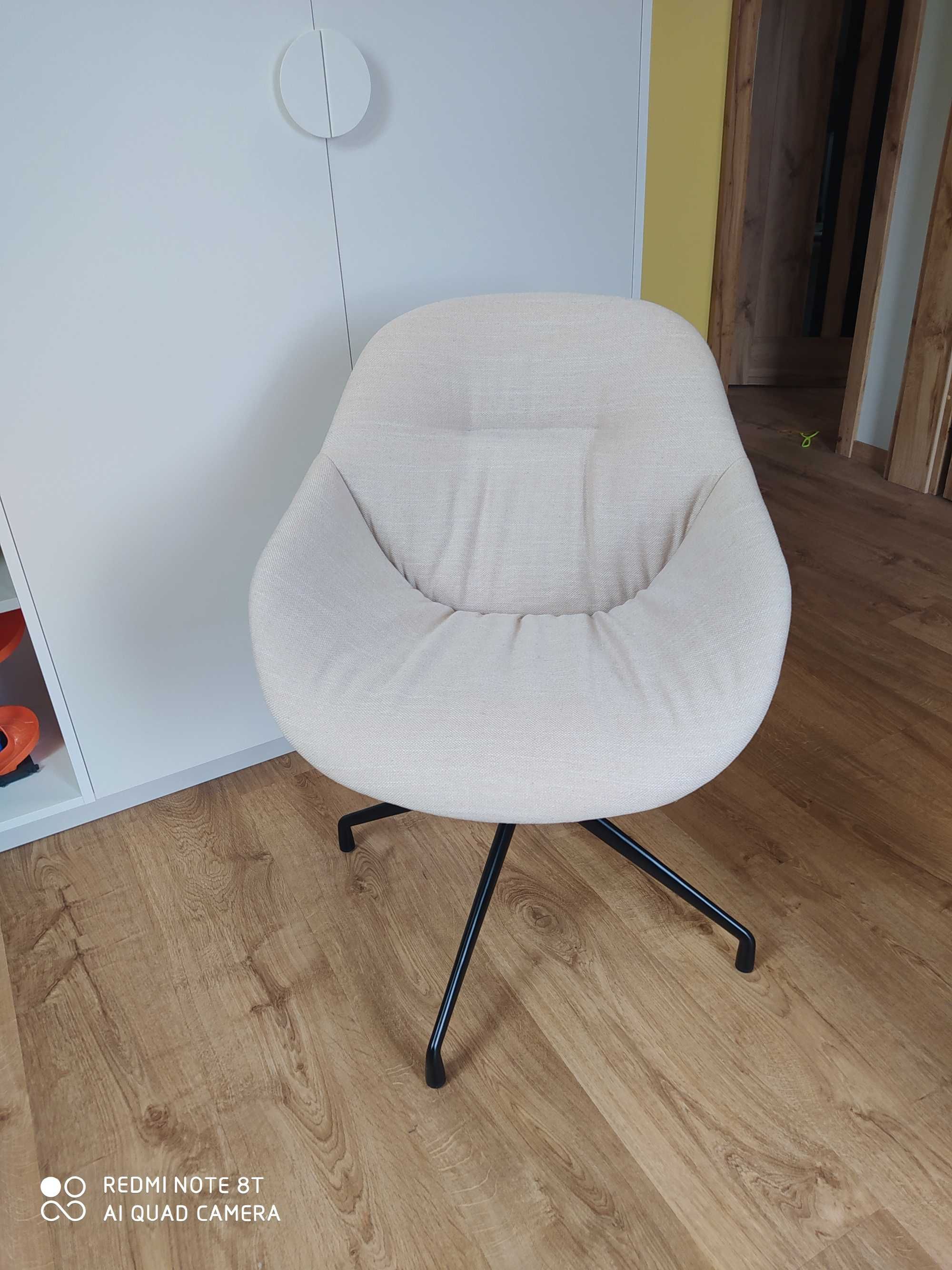 Krzesło AAC 121 Soft Hay, Muuto,& tradition, Fritz Hansen