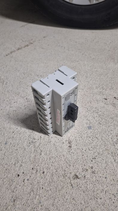 Przelącznik źródła zasilania PRZK-4063\W02