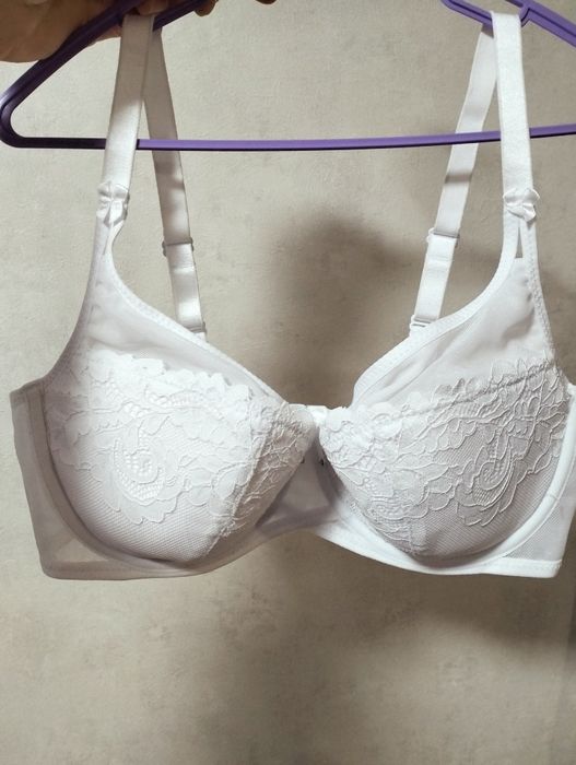 Бюстгальтери Lanny Mode чашка D,E