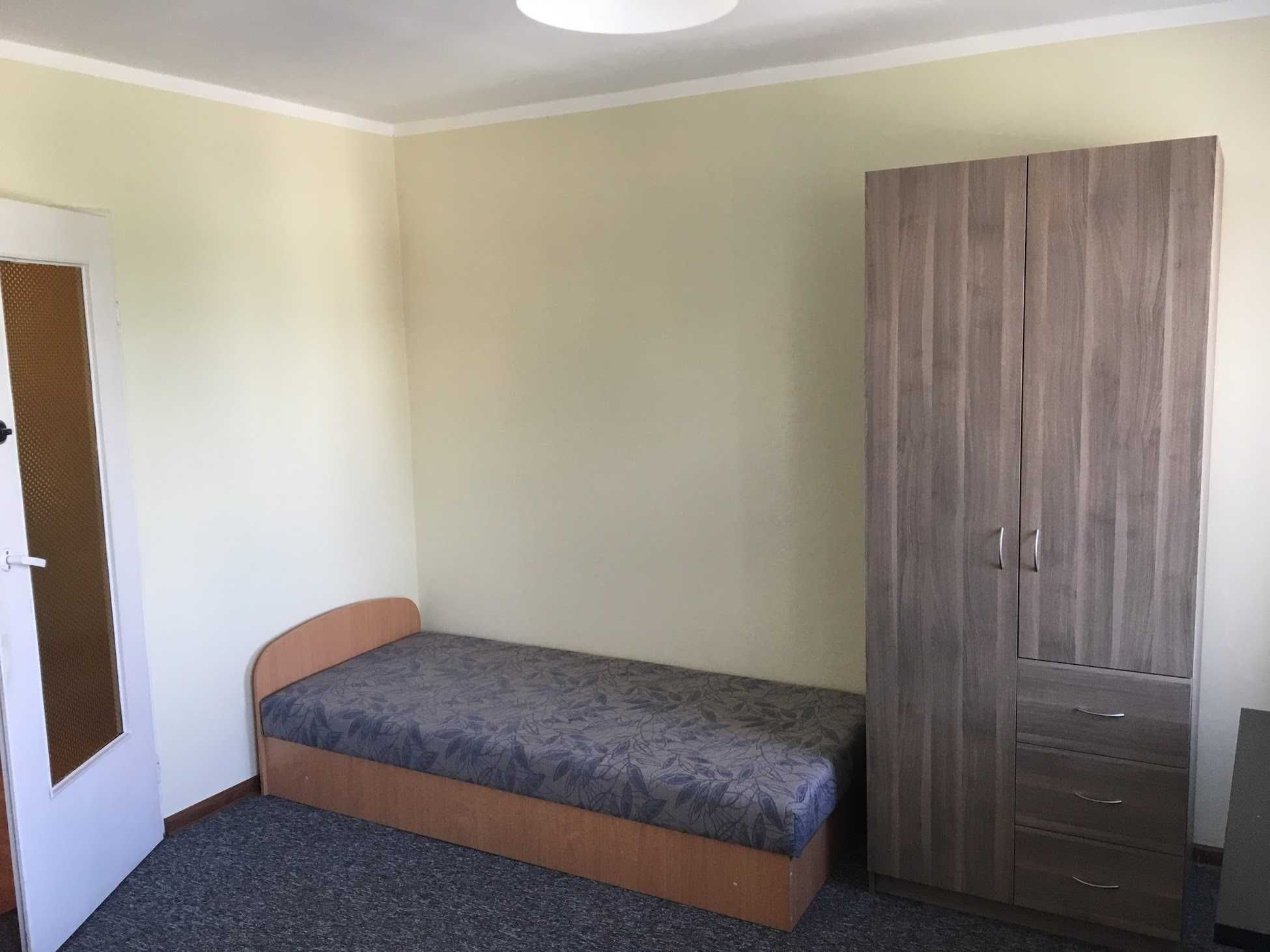 Pokój jedno/dwuosobowy. Miasteczko Studenckie AGH
