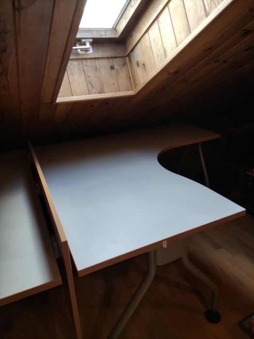 Secretárias em ótimo estado