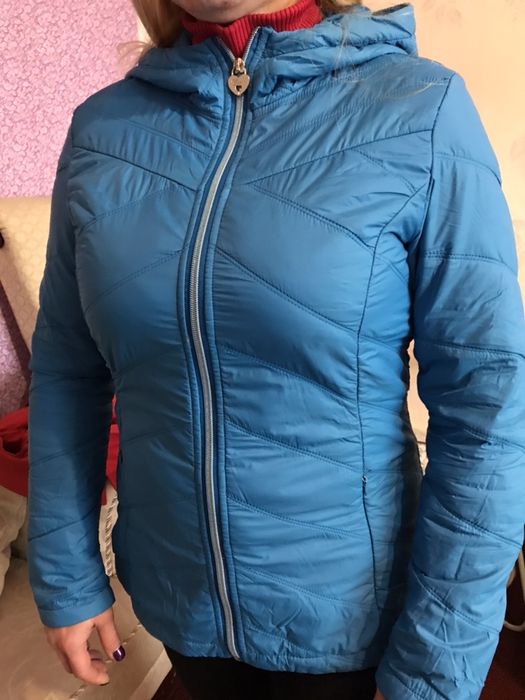 Куртка женская р S,  Guess оригинал +сумочка
