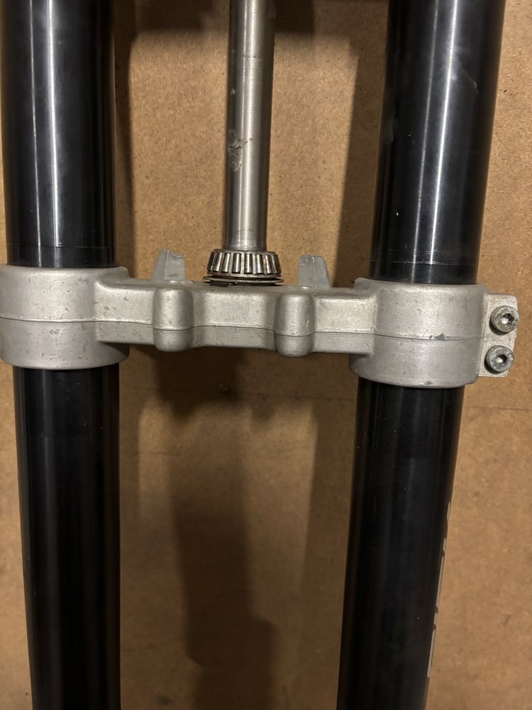 Zawieszenie r16v beta/rieju/sherco/fantic