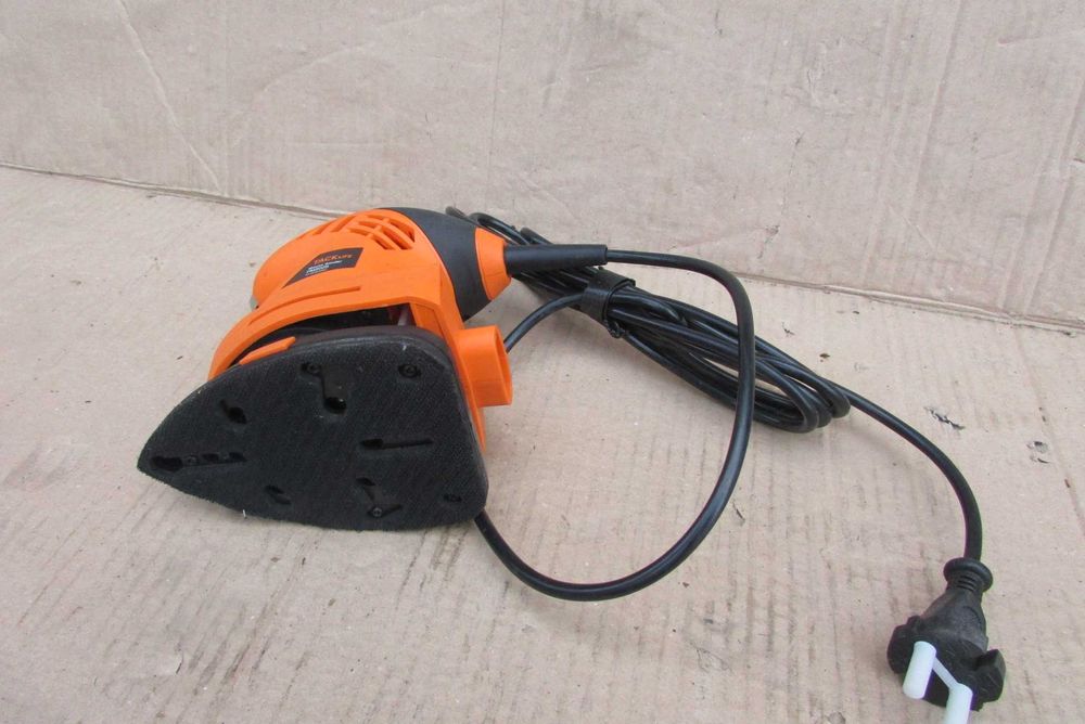 Трикутна вібраційна шліфмашина, Шліфувальна машина Tacklife (з Німеччи