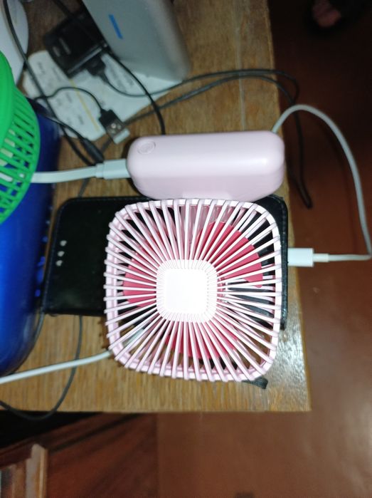 Продам вентилятор 3 скорости, 370 гривен, батарея есть 18650 хорошая